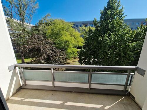 Foto - **FAMILIEN WILLKOMMEN**4-Zimmer-Wohnung Balkon 1.Etage Bad mit Wanne ab sofort