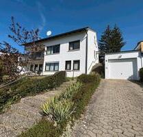 Einfamilienhaus mit Einliegerwohnung - Strullendorf