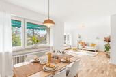 Foto - Sanierte 3,5 Zimmer Wohnung mit zwei Balkonen und Stellplatz
