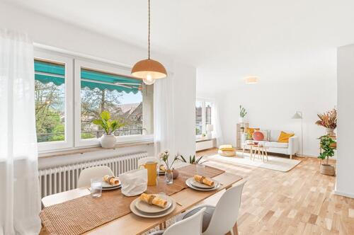 Foto - Sanierte 3,5 Zimmer Wohnung mit zwei Balkonen und Stellplatz