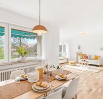 Sanierte 3,5 Zimmer Wohnung mit zwei Balkonen und Stellplatz - Stuttgart Hedelfingen