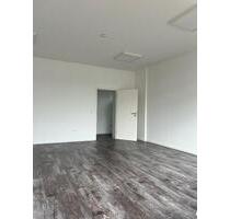 Büroräume Praxisraum - 640,00 EUR Kaltmiete, in Gütersloh (PLZ: 33649) Avenwedde