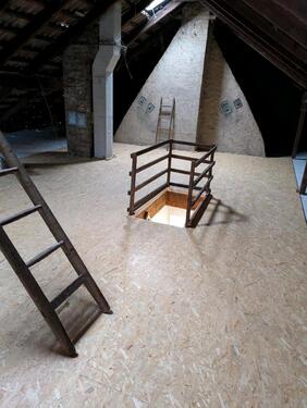 Foto - Dachboden (150 qm) als Lager, Atelier zu vermieten