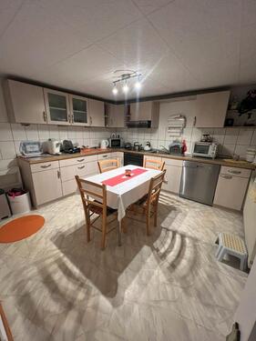 Foto - Wohnhaus, Monteur WG Zentralheiz. Kachelofen Eisfeld Schleusingen