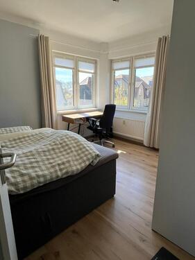Foto - Lichtdurchflutete 2-Zi. Wohnung in ruhiger Lage, EBK,560€