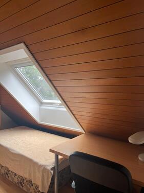Foto - 1 Zimmer Dachgeschoßwohnung zur Miete in Berlin