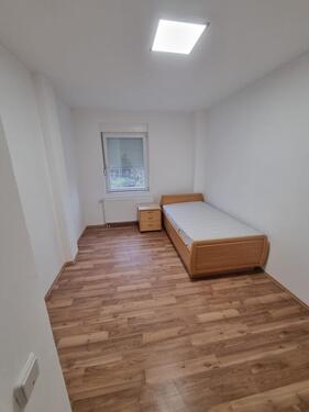 Foto - Zimmer zu vermieten - 320,00 EUR Kaltmiete,