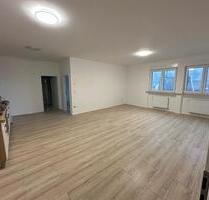 2 Zimmer Wohnung Kernsaniert in Boxtal - Freudenberg