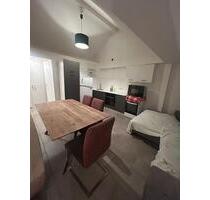 2-Zimmer DG Wohnung in RÜ, 900€ kalt - Rüsselsheim am Main