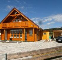 Holzhaus in der schönen Rhön - 320.000,00&nbsp;EUR Kaufpreis, ca.&nbsp; 120,00&nbsp;m&sup2; in Grabfeld (PLZ: 98631)