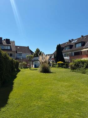 Foto - Traumgrundstück in Urdenbach mit großem Entwicklungspotenzial