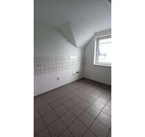 4,5 Zi. Wohnung mit Balkon in Hillesheim ab sofort zu vermieten