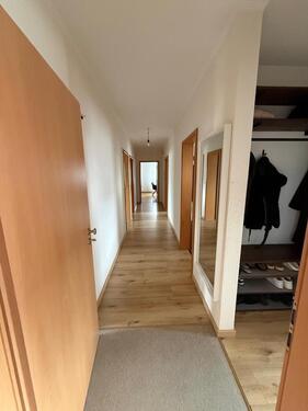 Foto - Attraktive 4-Zimmer-Wohnung im Obergeschoss mit Balkon