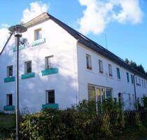 Altes Forsthaus-MFH mit viel Ausbaupotential für nur 395 EUR m2 - Thierstein