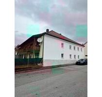 Großes Haus mit Balkon und Garage im Ortskern Winzer