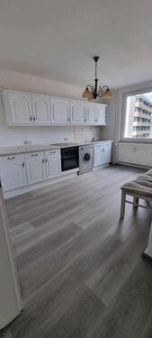 Foto - Du-Kasslerfeld Sanierte 2,5 Zimmer Wohnung mit Einbauküche