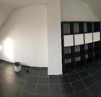 WG-Zimmer in Troisdorf - 550,00&nbsp;EUR Kaltmiete, ca.&nbsp; 23,00&nbsp;m&sup2; in Troisdorf (PLZ: 53842) Altenrath