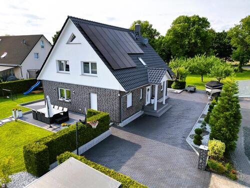 Foto - 8 Zimmer Einfamilienhaus in Reinfeld (Holstein)