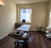 Raum für Kosmetik- und Massage Behandlungen in Top Lage - Düsseldorf Pempelfort