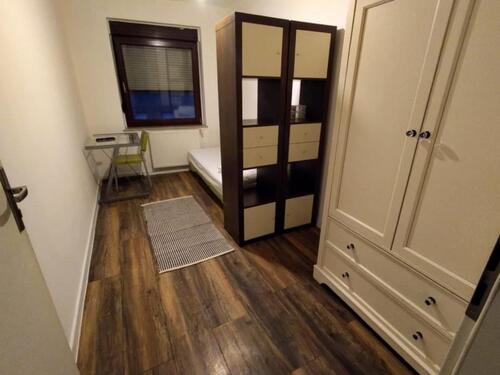 Foto - WG ZIMMER IN ECHWEILER nahe Zentrum FÜR 1 PERSON AB SOFORT