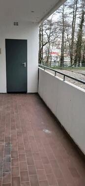 Foto - Erdgeschoss, 93 qm, 4 Zimmer, Balkon, Gäste-WC