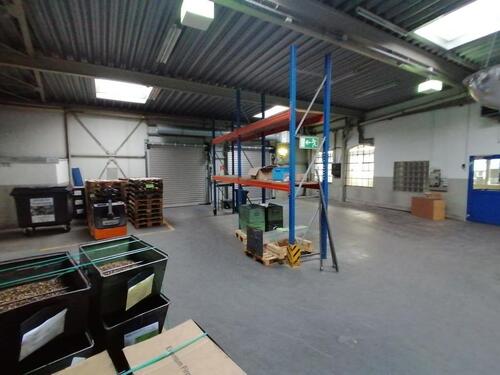 Foto - Lagerfläche kurzfristig zu vermieten! Auch Teilflächen ab 100 m² möglich....