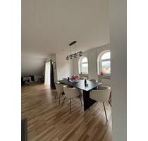 Schöne geräumige 3,5 Zimmer Wohnung - Mistelbach