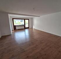 Erdgeschoss 3 Zimmer mit Balkon frisch renoviert - Burgdorf