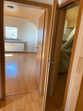 Foto - 1 Zimmer Dachgeschoßwohnung zur Miete in Stadtallendorf