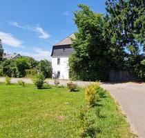 Unikat Wohnhaus - Saniert, Große Scheune, neue PV-Anlage - Beltheim