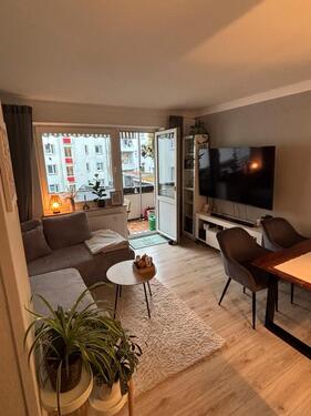 Foto - Wohnung zur Zwischenmiete mit Balkon und Garage