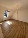 Foto - Exklusiv renovierte 2,5-Zimmer Wohnung zu vermieten!