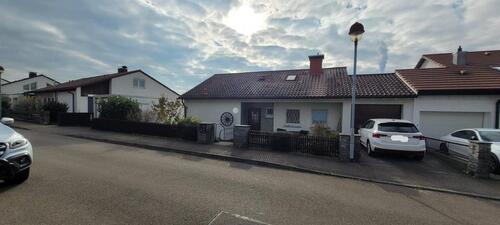 Foto - Exklusive Lage mit tollem Panoramablick! EFH mit ELW und NF216 m²