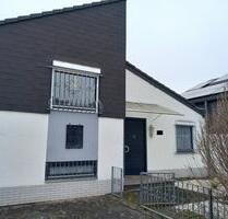 REIHENMITTELHAUS BONN-TANNENBUSCH - BEZUGSFREI