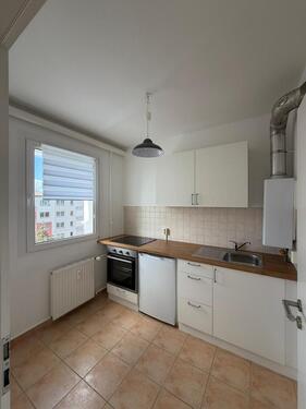 Foto - Frisch renovierte 2,5-Zimmer-Wohnung mit Balkon