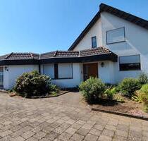 Großzügiges EFH mit Garten, sep. Wohnbereich + viel Nutzfläche - Sigmaringen