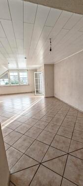 Foto - Dachgeschoßwohnung in Heusenstamm zur Miete