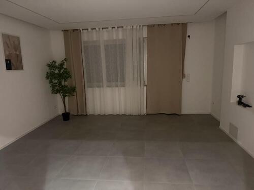 Foto - Neusanierte Wohnung - 1.200,00&nbsp;EUR Kaltmiete, ca.&nbsp; 110,00&nbsp;m&sup2;