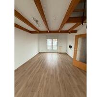 Erstbezug nach Sanierung: 2 Zi.-Maisonette-Wohnung Lohfelden