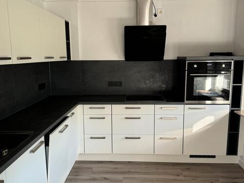 Foto - geräumige Mietwohnung, 5 Zimmer, Küche, Bad