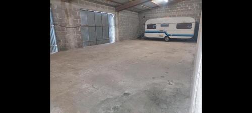 Foto - Unterstellplatz Wohnwagen Wohnmobile Boot Oldtimer Garage