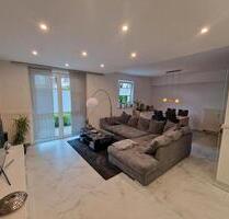 Sanierte Neubauperle 2 Zimmer Wohnung, Bad NEU Terrasse Ronneburg