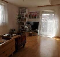 3Zi-Wohnung in DG ist ab 01.12.2026 frei. Kaltmiete 900 Euro. - Stuttgart Zuffenhausen