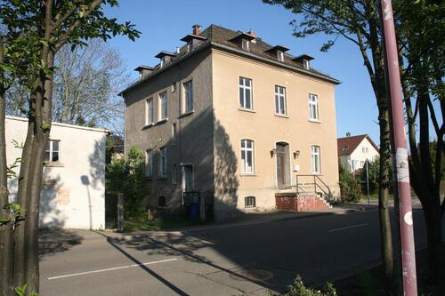Foto - 3 geschossiges Wohn- u. Geschäftshaus mit Nebengebäude