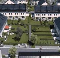 Erstbezug - modernes Reihenmittelhaus - Wohnen im Grünen - Roth
