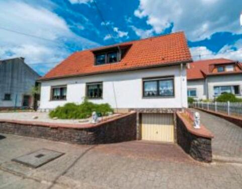 Foto - Freistehendes EinZweifamilienhaus 217m² WFl in Orscholz