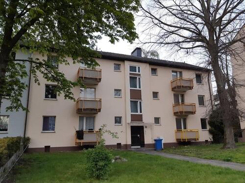 Foto - Modernisierte Wohnung mit 2,5 Zimmern und Balkon (Unterstr. 74)