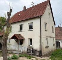 Einfamilienhaus mit Scheune und Sandsteinkeller - Altenkunstadt