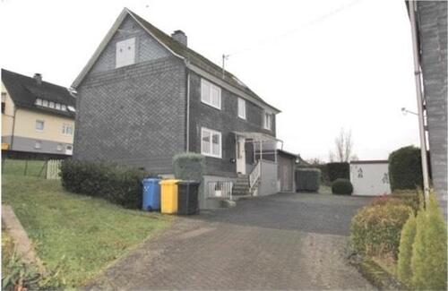 Foto - Einfamilienhaus mit großem Grundstück in Struthütten