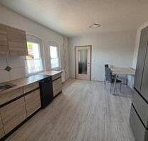 Zwei Zimmer, 50qm Nutzfläche - 450,00&nbsp;EUR Kaltmiete, ca.&nbsp; 50,00&nbsp;m&sup2; in Schmölln (PLZ: 04626)